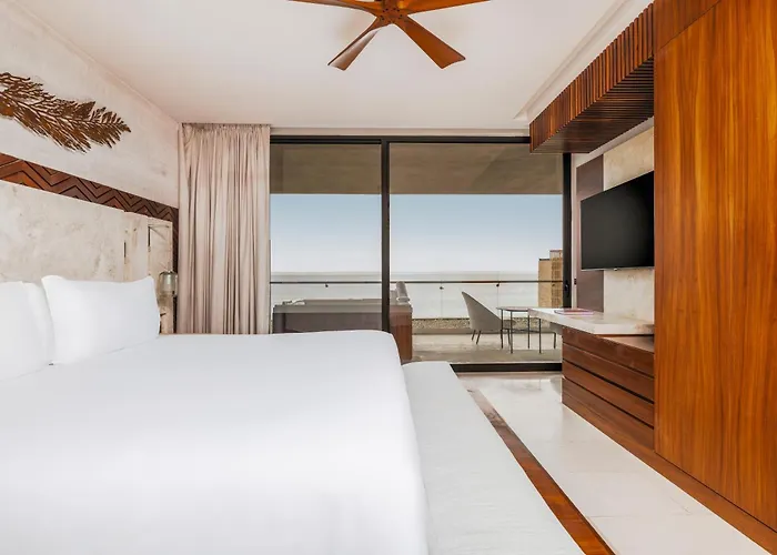 Hotel Solaz, A Luxury Collection Resort, Cabos 5*